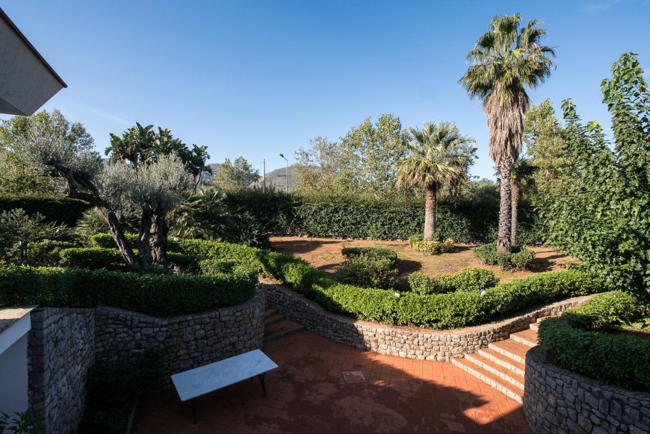 ホテル Il Giardino Di Venere モンデッロ エクステリア 写真